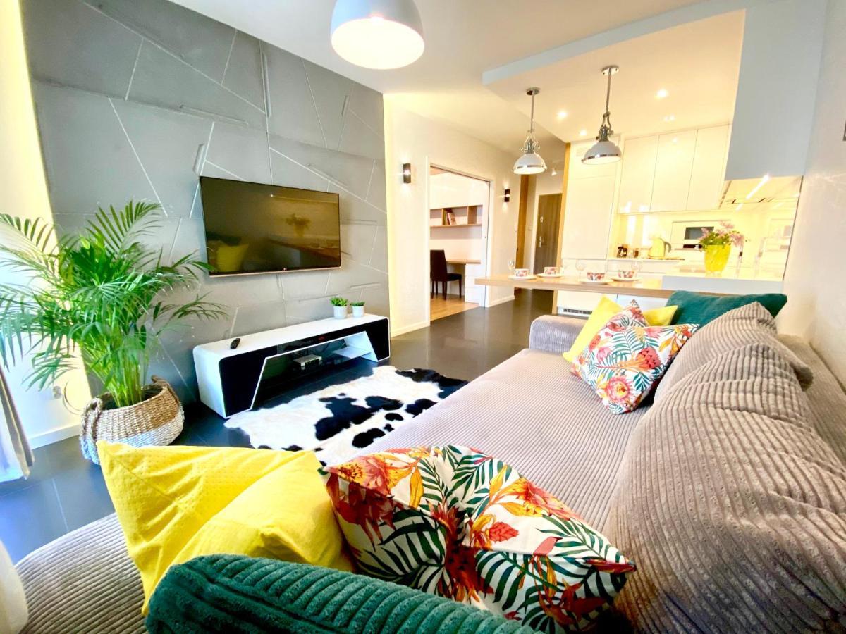 New Wave Apartment Big & Beautiful -Parking Жешув Экстерьер фото