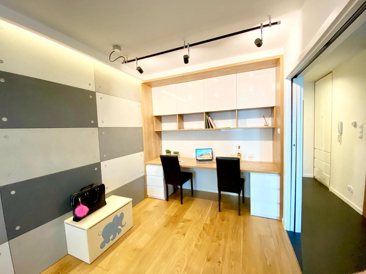 New Wave Apartment Big & Beautiful -Parking Жешув Экстерьер фото