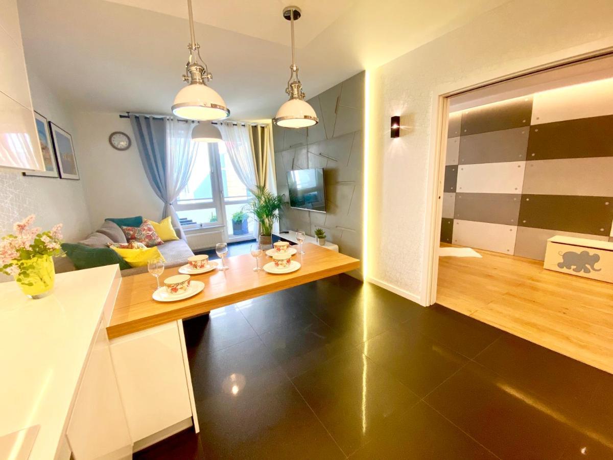 New Wave Apartment Big & Beautiful -Parking Жешув Экстерьер фото