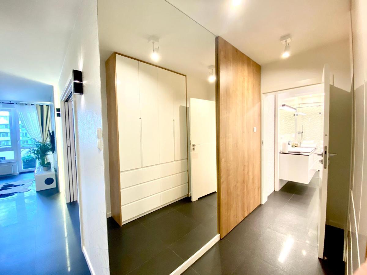 New Wave Apartment Big & Beautiful -Parking Жешув Экстерьер фото